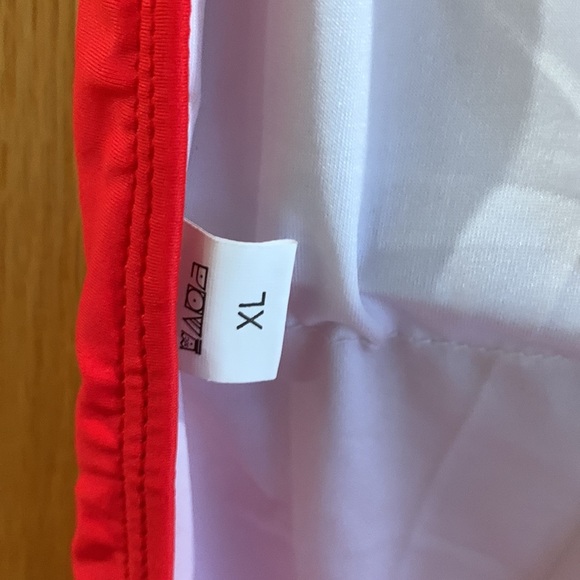 Sexy Plunging V neckline Skirt Open with Tie Back Women’s Red Swimsuit, Size XL - Picture 8 of 12